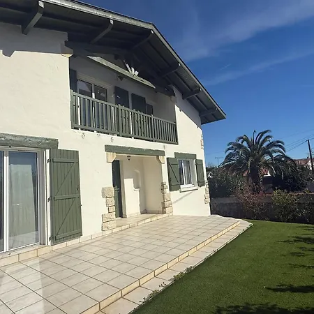 Julianna - Elegance Et Serenite A * Anglet